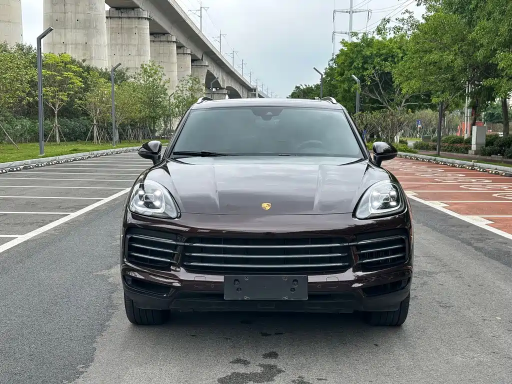 Porsche Cayenne Hybrid 2021 — фото 2