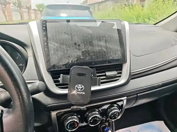 Toyota Yaris L 2019