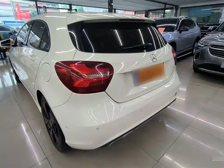 Mercedes-Benz A-Class 2017 — фото 9