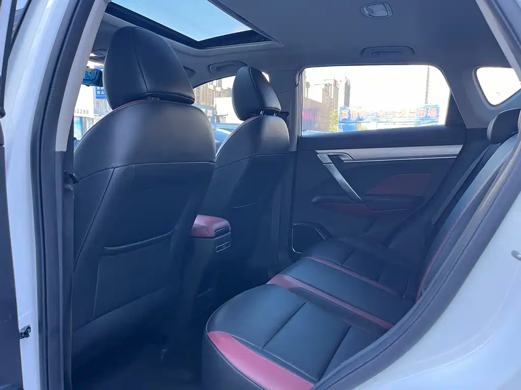 Geely Binyue 2022