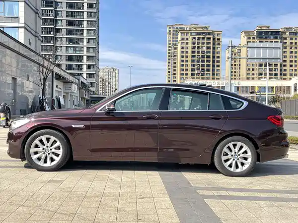 BMW 5 Series GT 2014