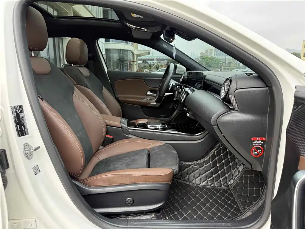 Mercedes-Benz A-Class 2020 — фото 21
