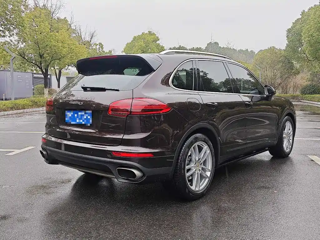 Porsche Cayenne 2015 — фото 4