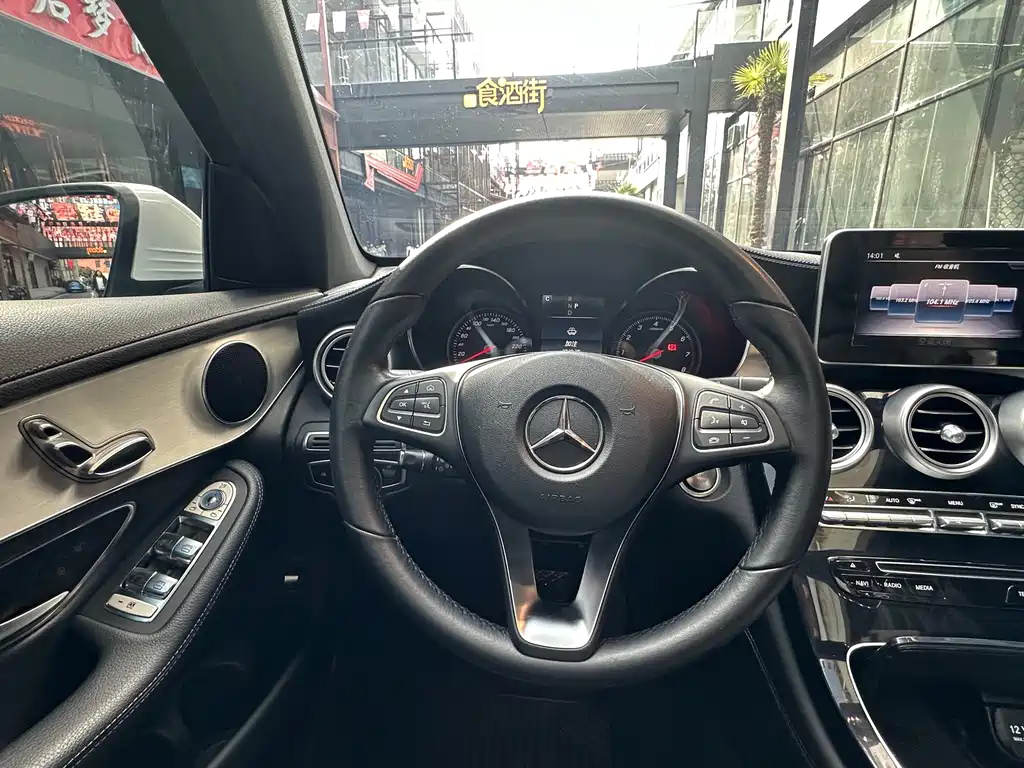 Mercedes-Benz GLC 2019 — фото 14