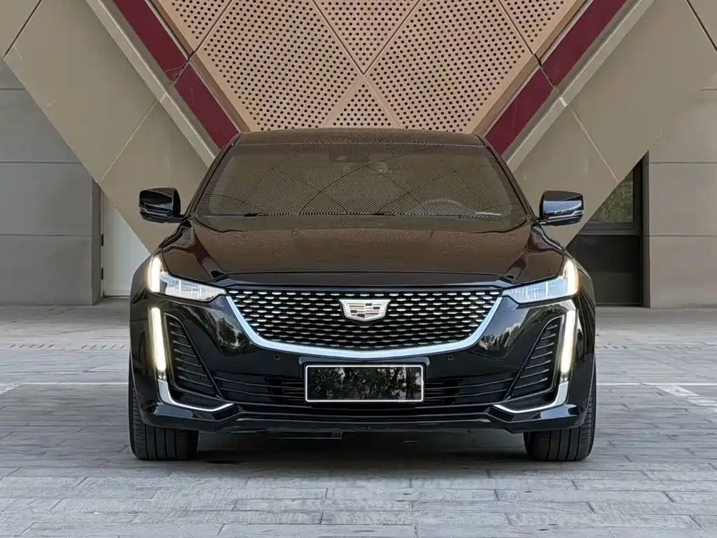 Cadillac CT5 2023 — фото 2