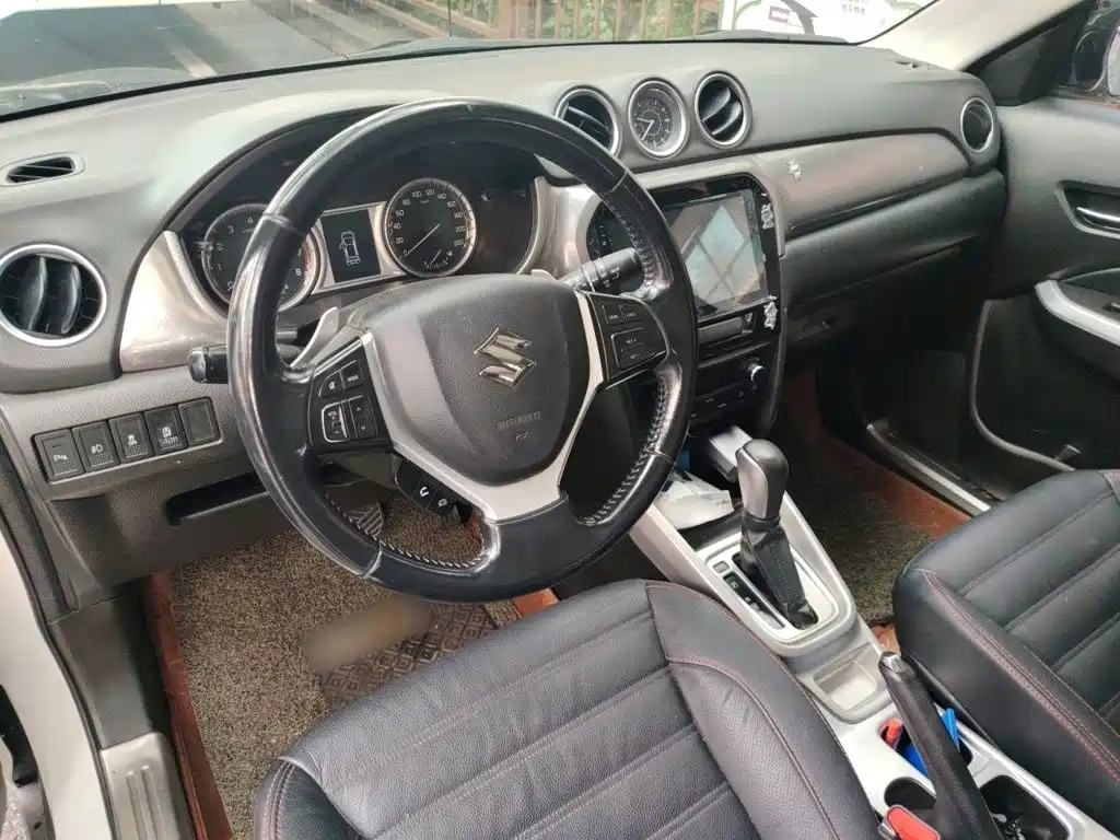 Suzuki Vitara 2018 — фото 13