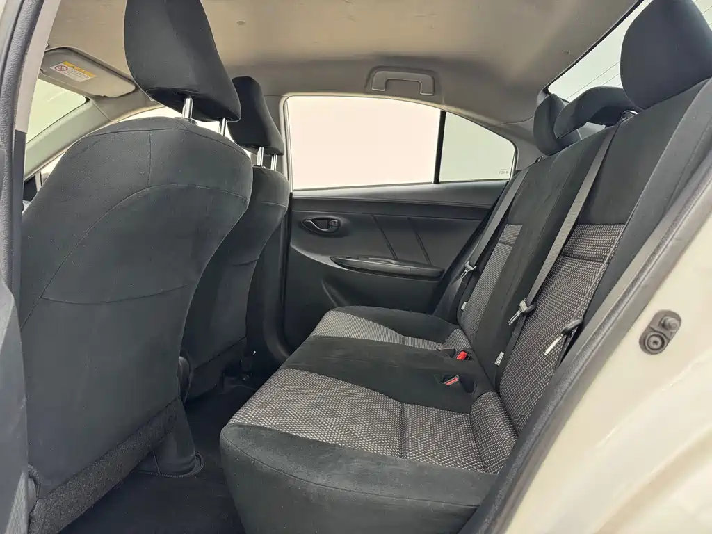 Toyota Vios 2017 — фото 18