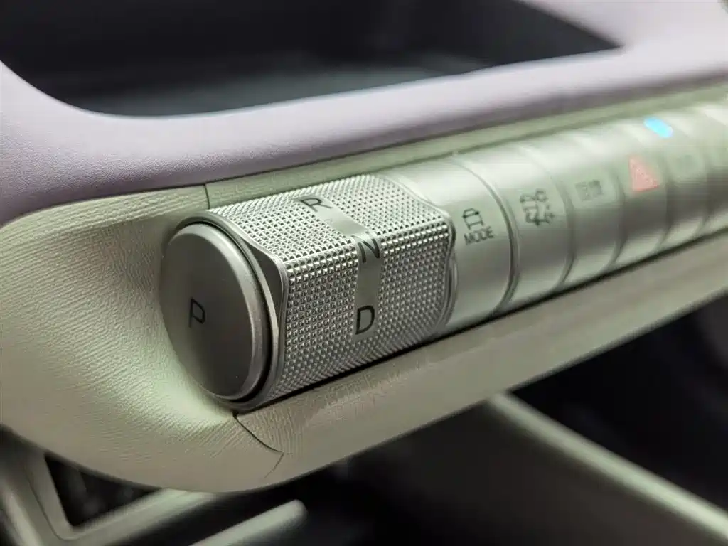 BYD Dolphin 2023 — фото 13