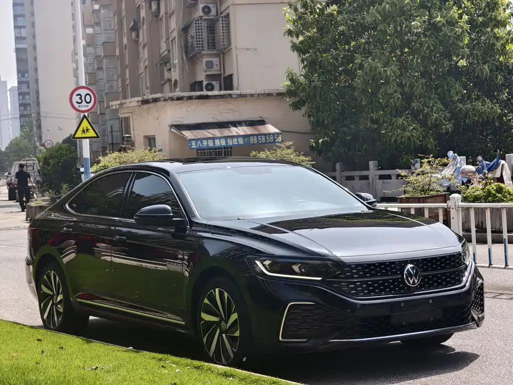 Volkswagen Passat 2022