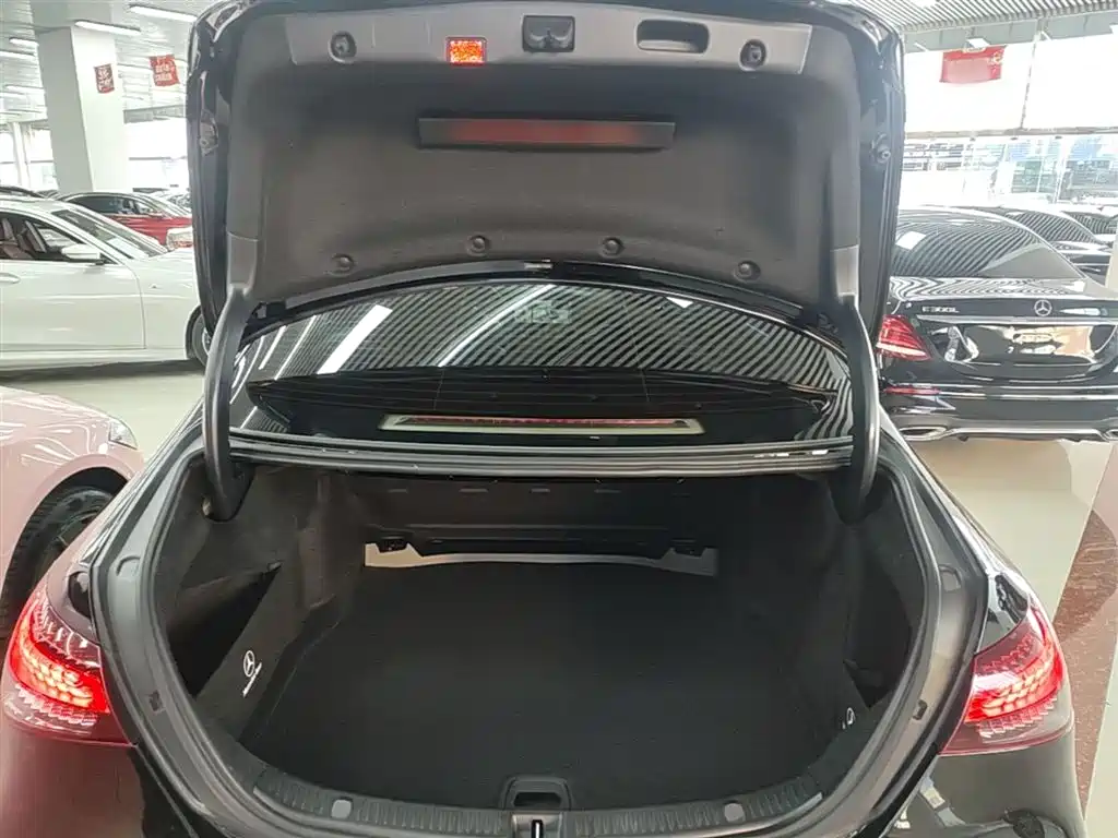 Mercedes-Benz E-Class 2023 — фото 19