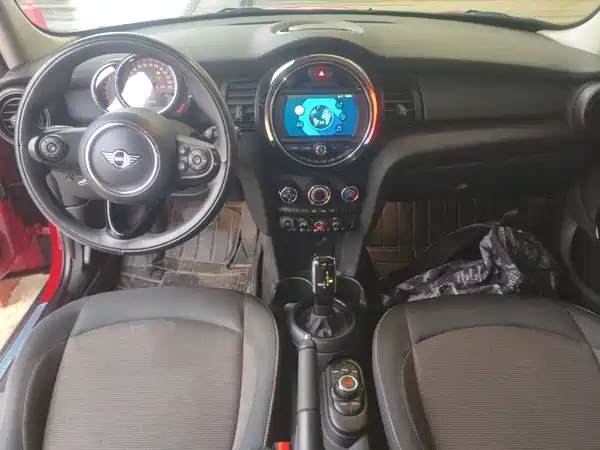 MINI MINI 2020