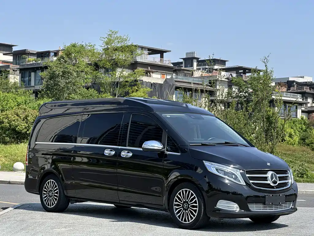 Mercedes-Benz V-Class 2019 — фото 3