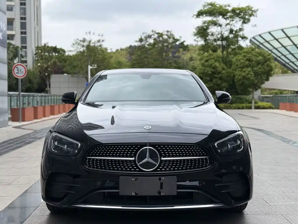 Mercedes-Benz E-Class 2023 — фото 2