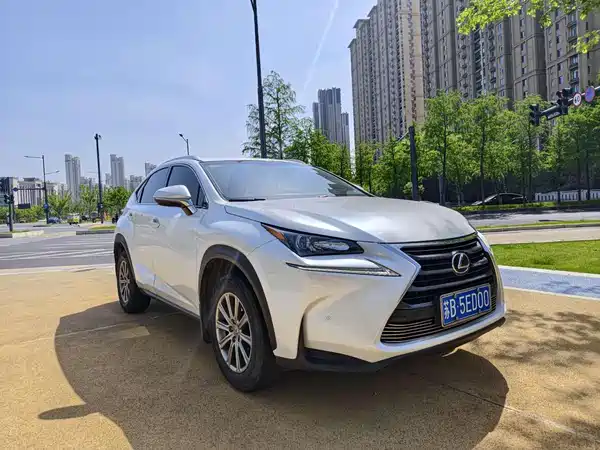 Lexus NX 2015