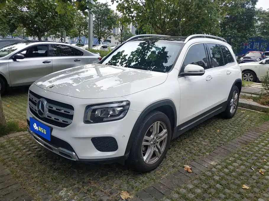 Mercedes-Benz GLB 2021