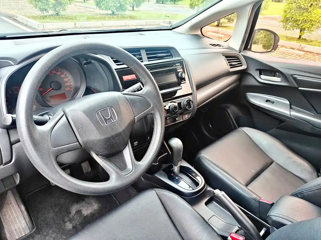 Honda Fit 2014 — фото 12