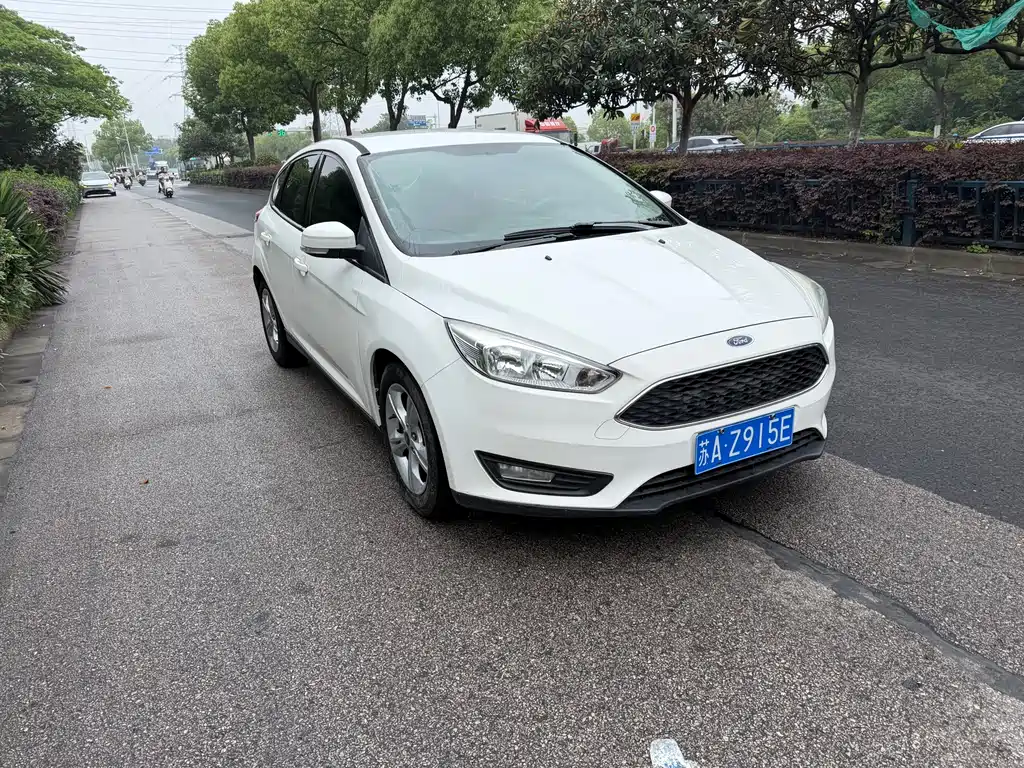 Ford Focus 2016 — фото 3