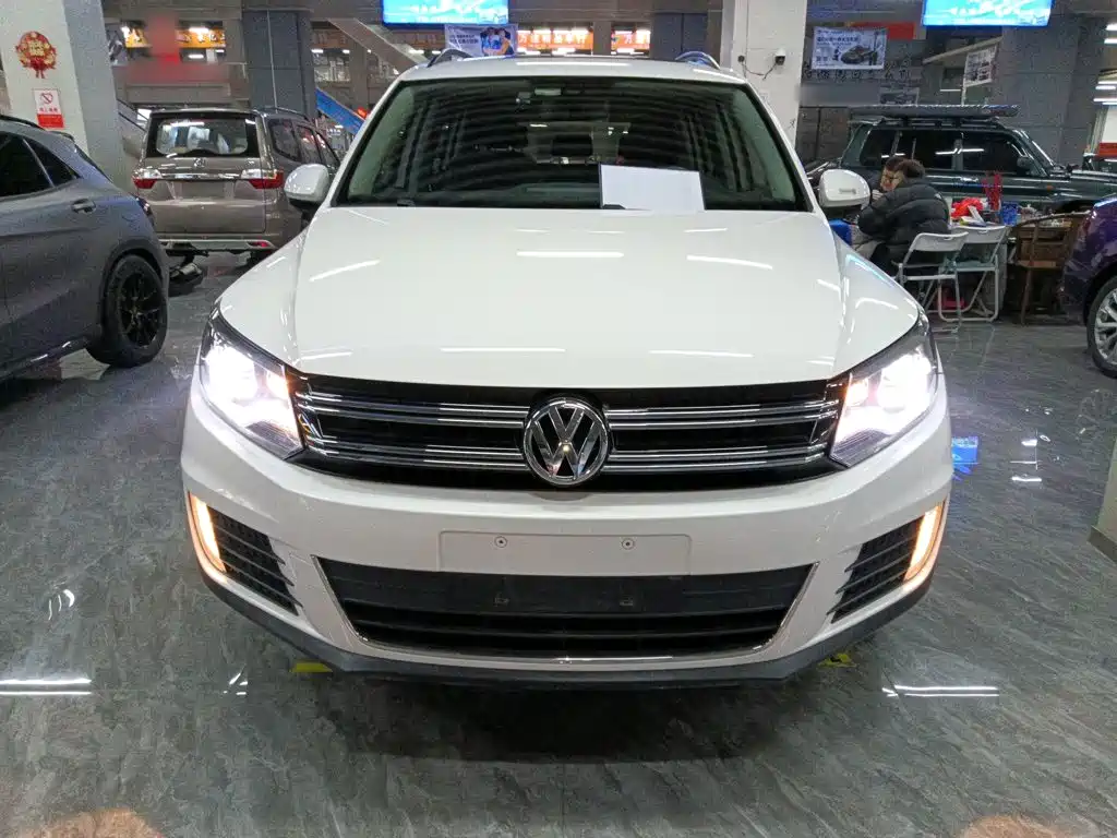 Volkswagen Tiguan 2018 — фото 3