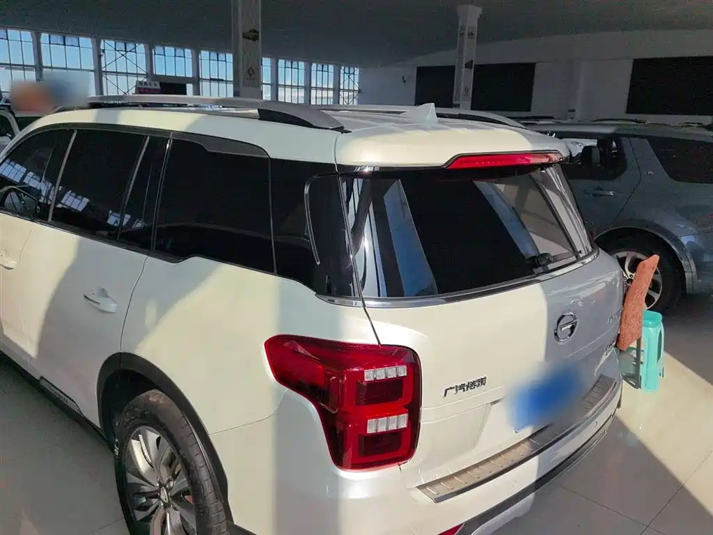 GAC Motor Trumpchi GS8 2019 — фото 7
