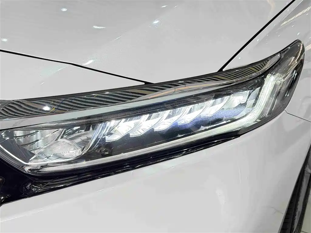 Honda Accord 2022 — фото 7