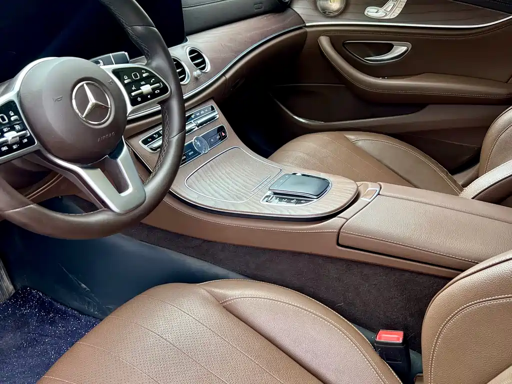 Mercedes-Benz E-Class 2020 — фото 6