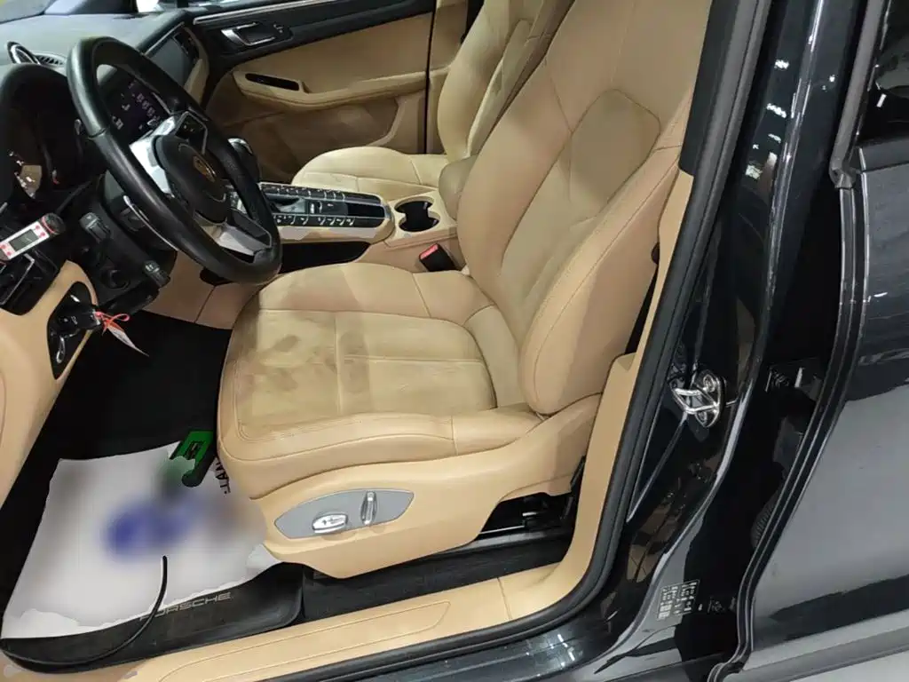 Porsche Macan 2019 — фото 11