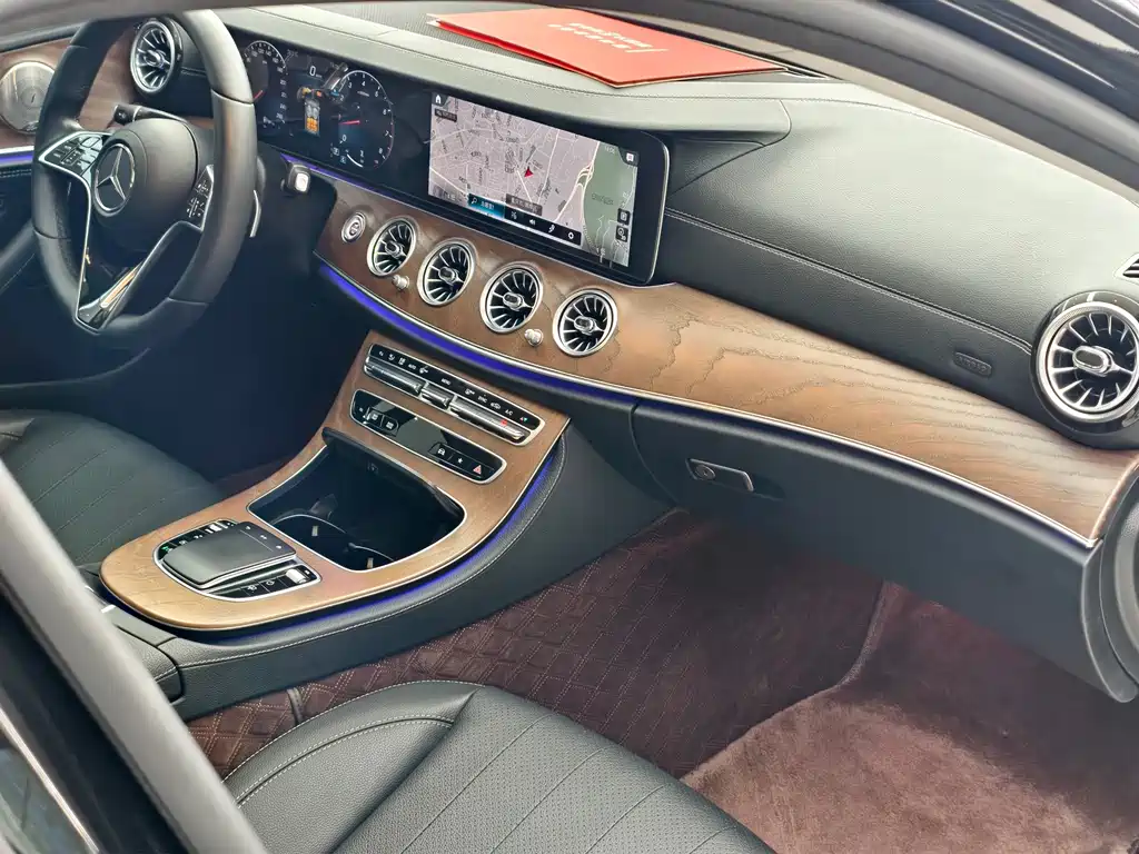Mercedes-Benz E-Class 2021 — фото 16