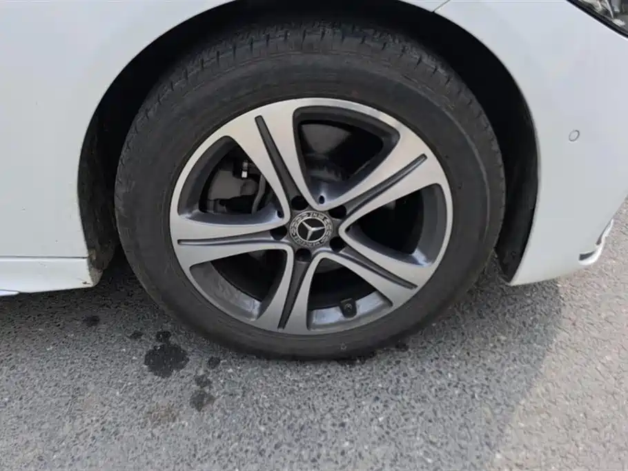Mercedes-Benz C-Class 2022