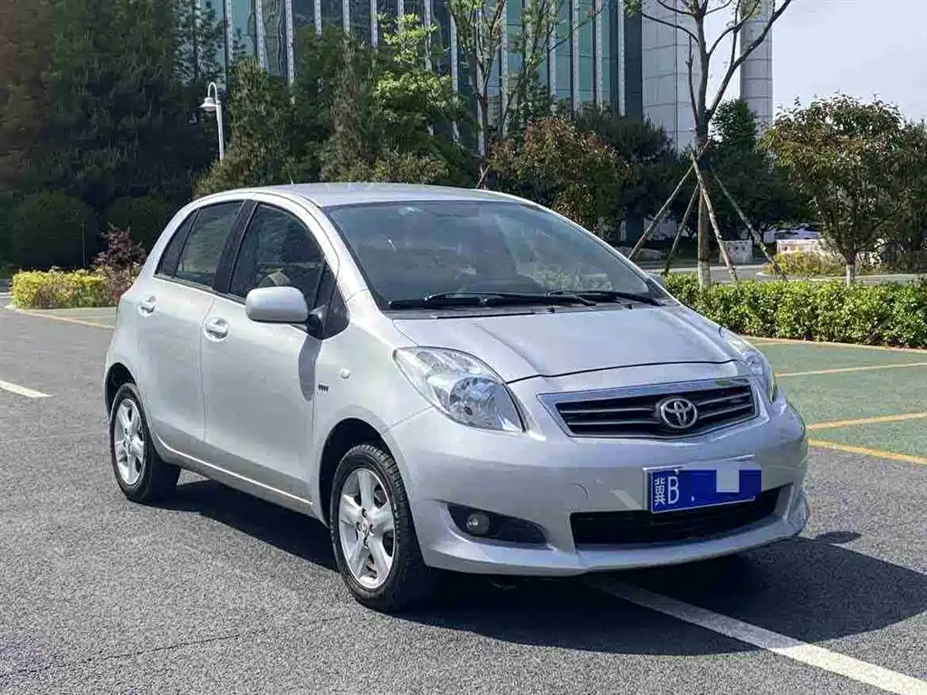 Toyota Yaris 2012