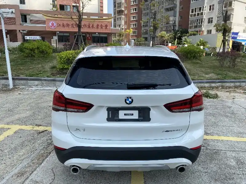 BMW X1 2020 — фото 8