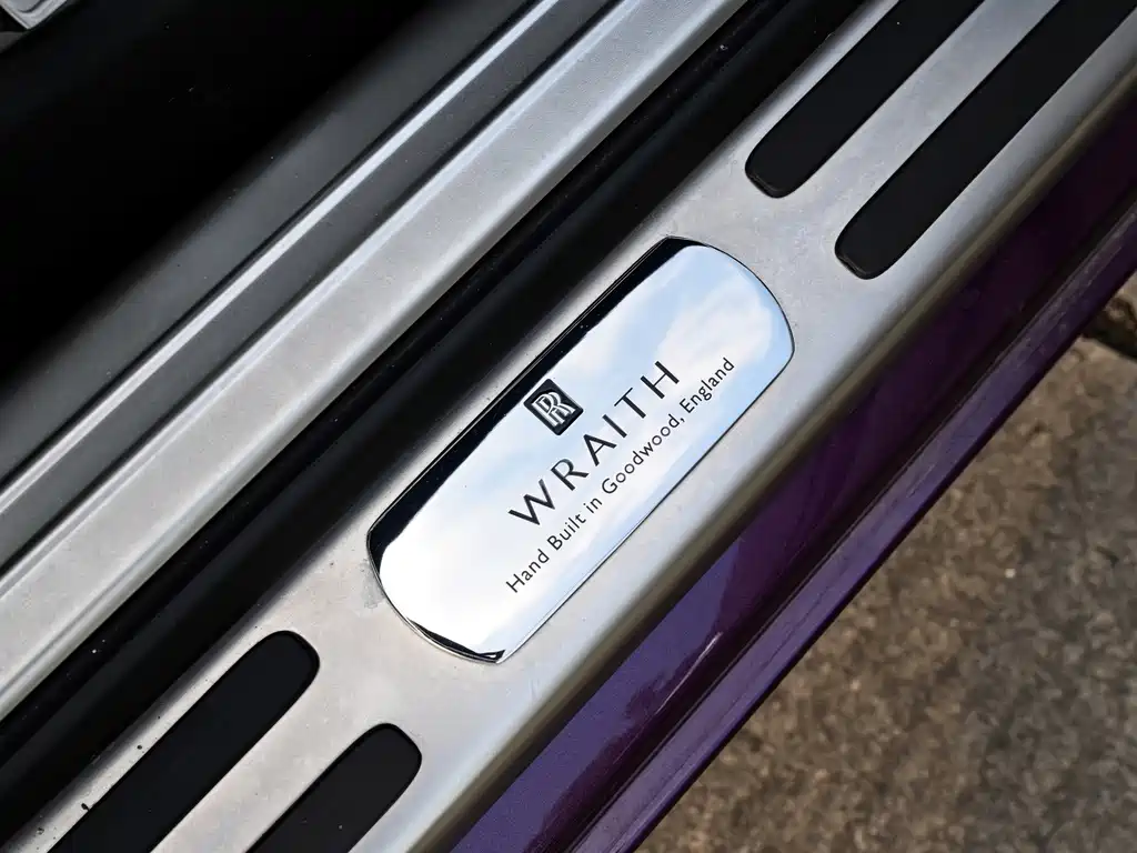Rolls-Royce Phantom 2019 — фото 15