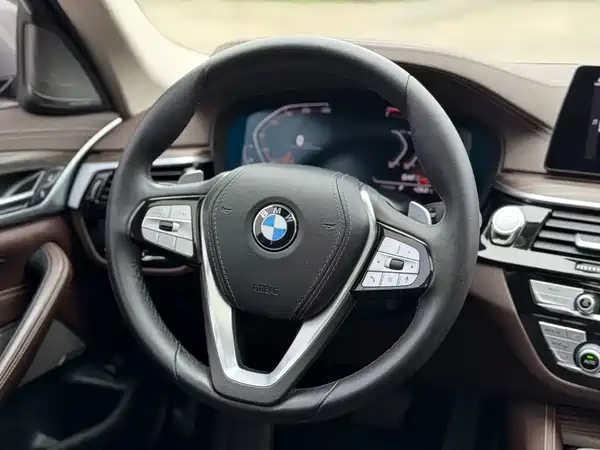 BMW 5 Series 2020