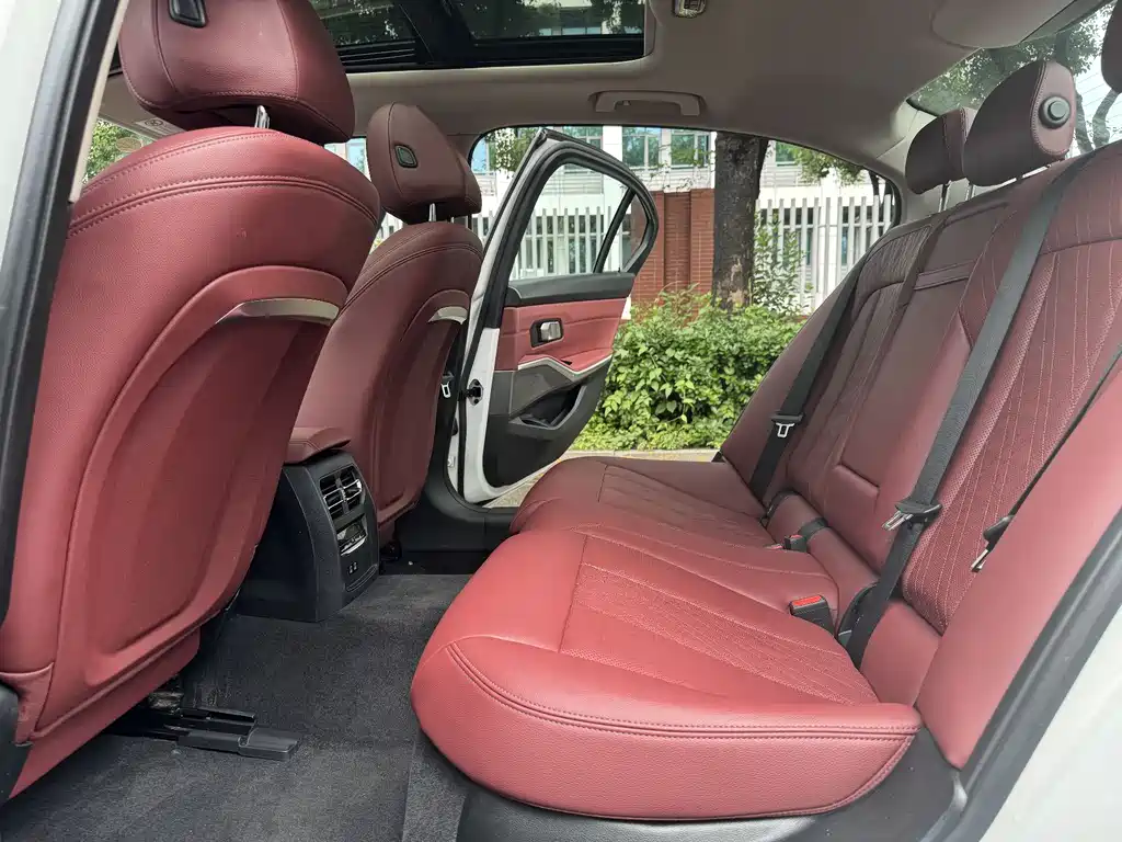 BMW i3 2024 — фото 10