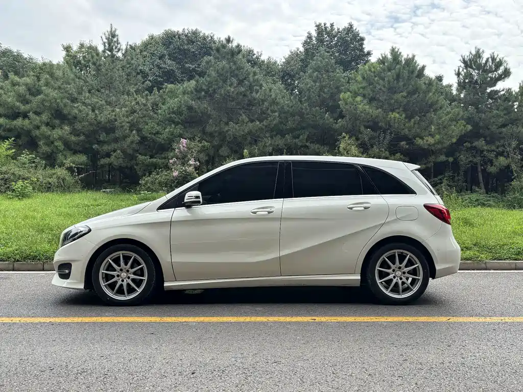 Mercedes-Benz B-Class 2015