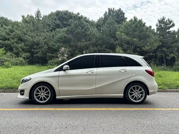 Mercedes-Benz B-Class 2015
