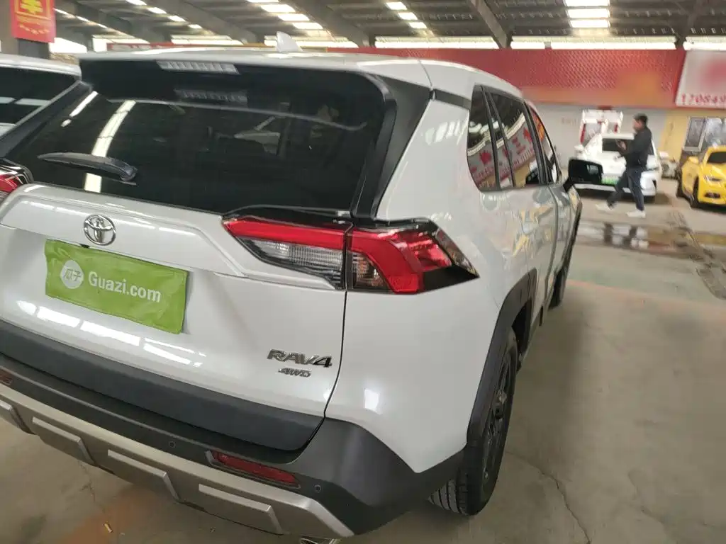 Toyota RAV4 2022