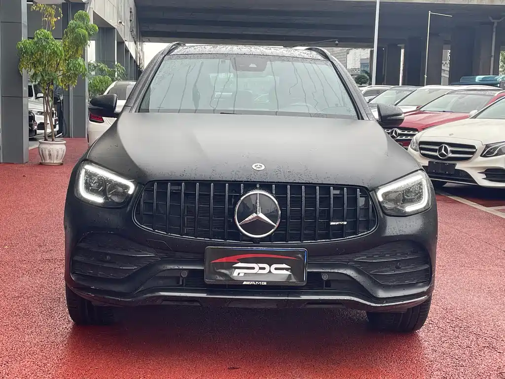 Mercedes-Benz GLC 2023