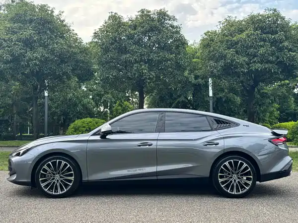 MG7 2025