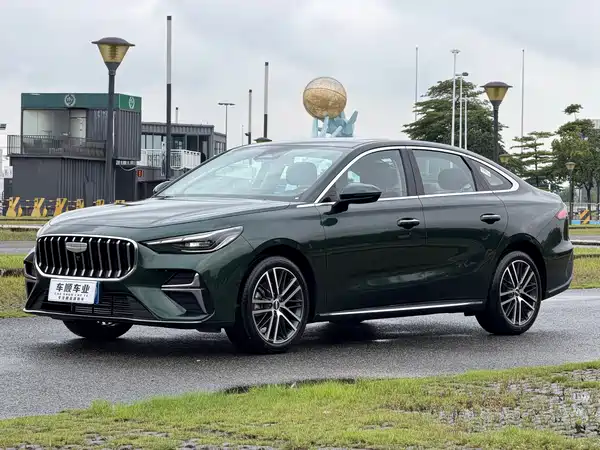 Geely Emgrand 2025