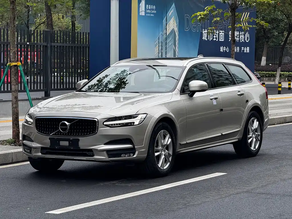 Volvo V90 2019