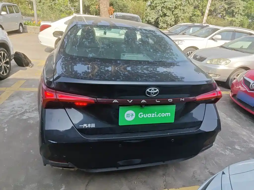 Toyota Avalon 2020