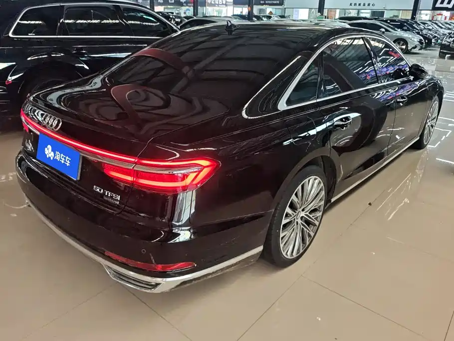 Audi A8 2021
