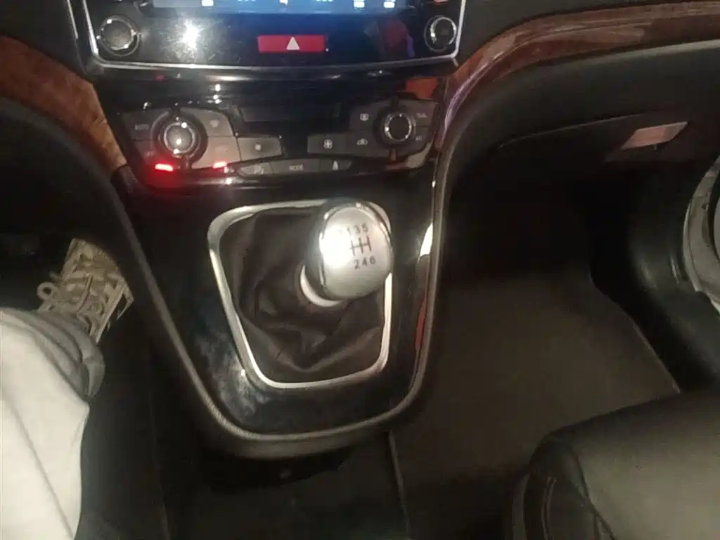 Haval H6 2015 — фото 14