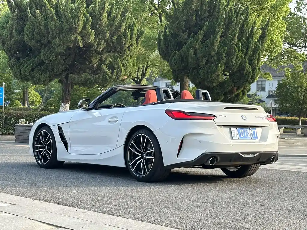 BMW Z4 2022 — фото 15