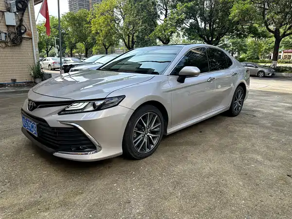 Toyota Camry 2021
