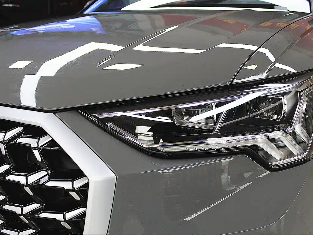 Audi Q3 2025 — фото 14