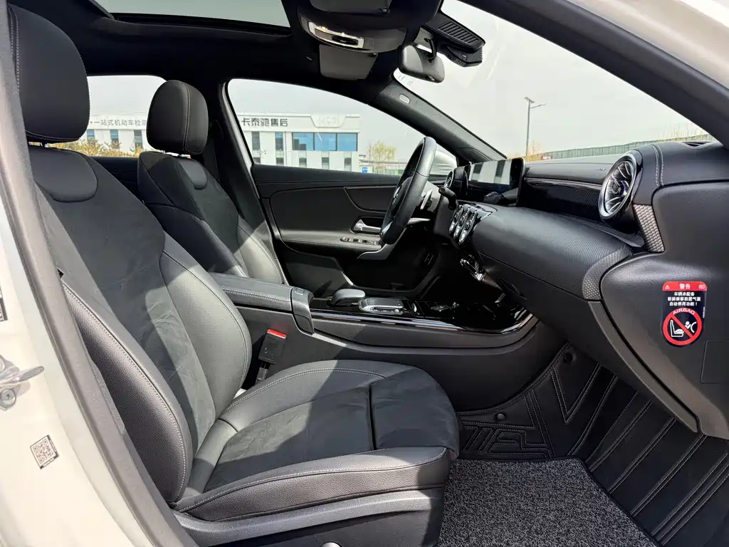Mercedes-Benz A-Class 2021 — фото 37
