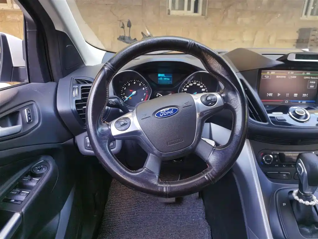 Ford Kuga 2016 — фото 7