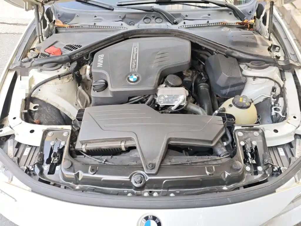 BMW 3 Series 2015 — фото 11