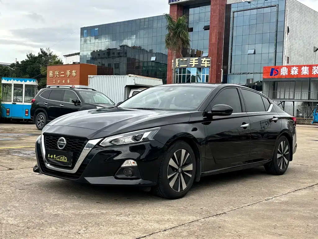 Nissan Teana 2020 — фото 1